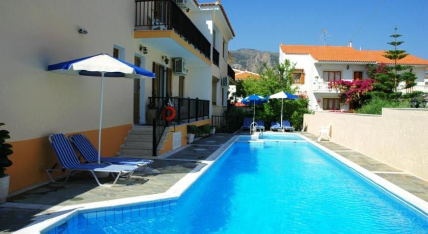 Angela Apartments Самос Екстериор снимка